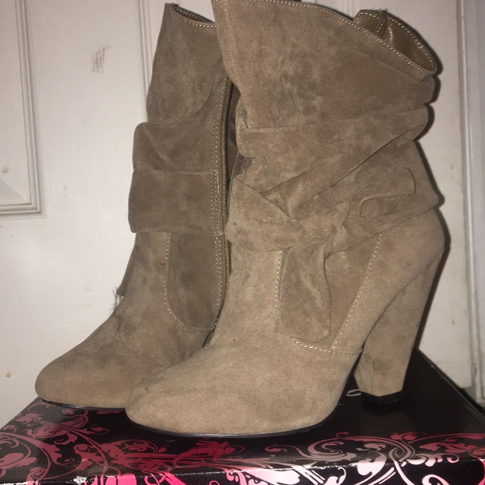 Tan/ Beige Heeled Booties